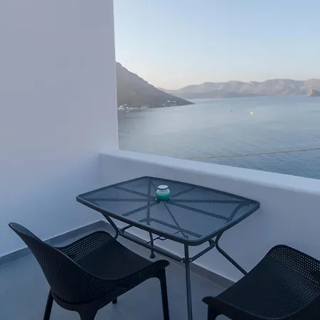 Shape-meander Apartment